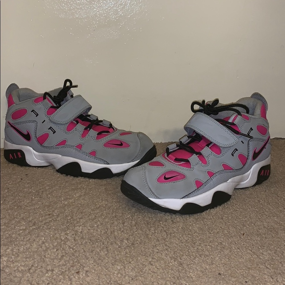 NIKE AIR TURF RAIDER (GS) SNEAKERS *KIDS 7Y*